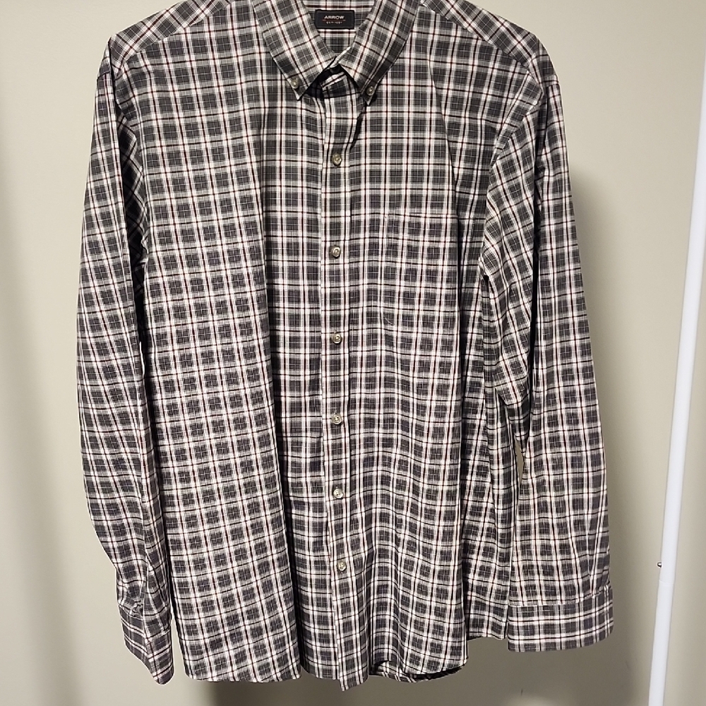 ⭐ Arrow Black and White Checkered Shirt